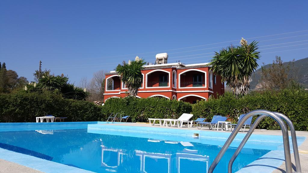 Sunny Dreams Apartments Ýpsos Eksteriør billede